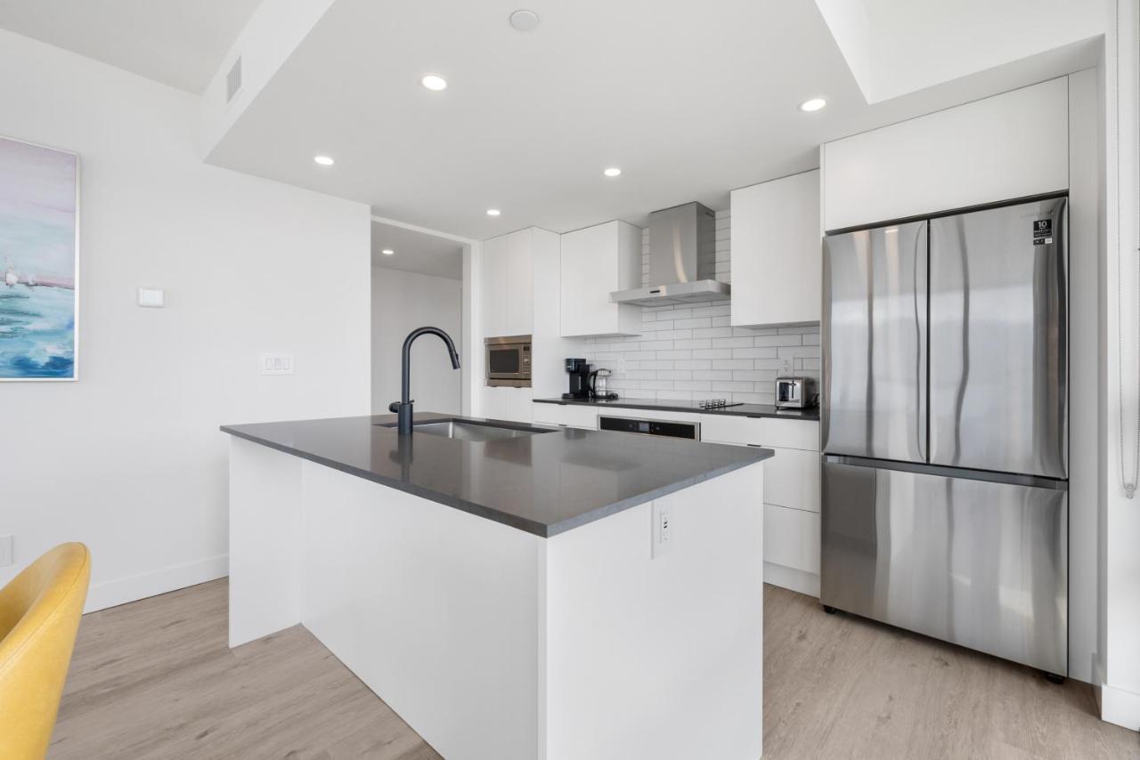 Brand New Luxury Downtown Near The Beach #13 Kelowna Zewnętrze zdjęcie